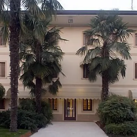 伊尔切基尼酒店 酒店 Pasiano Di Pordenone