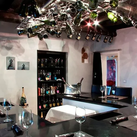 伊尔切基尼酒店